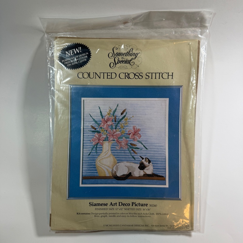 Vintage 1986 Something Special Siamese Art Deco Picture Counted Cross Stitch Kit